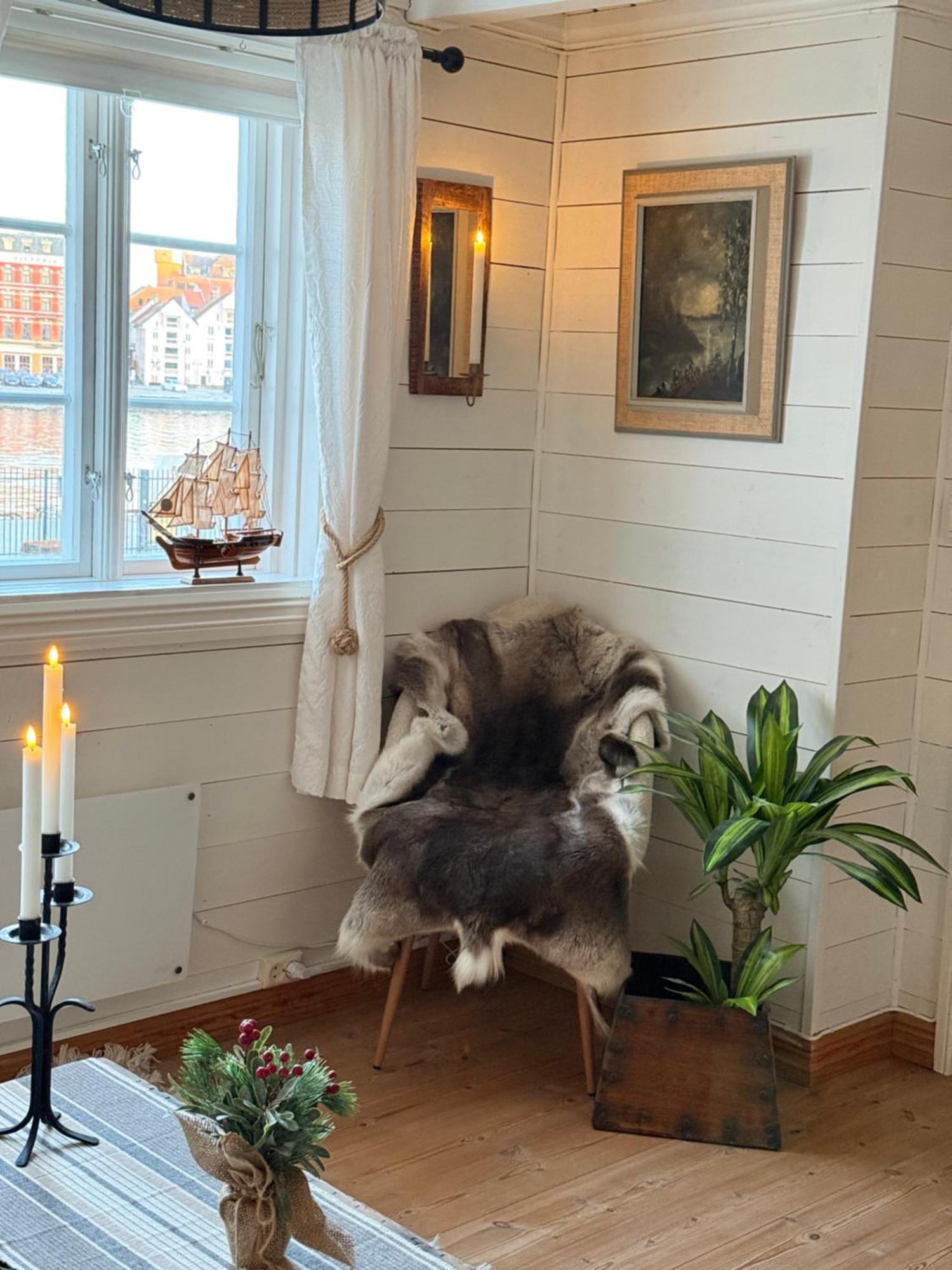 Unique 200-year Old Tiny House In Old Town Holiday home *