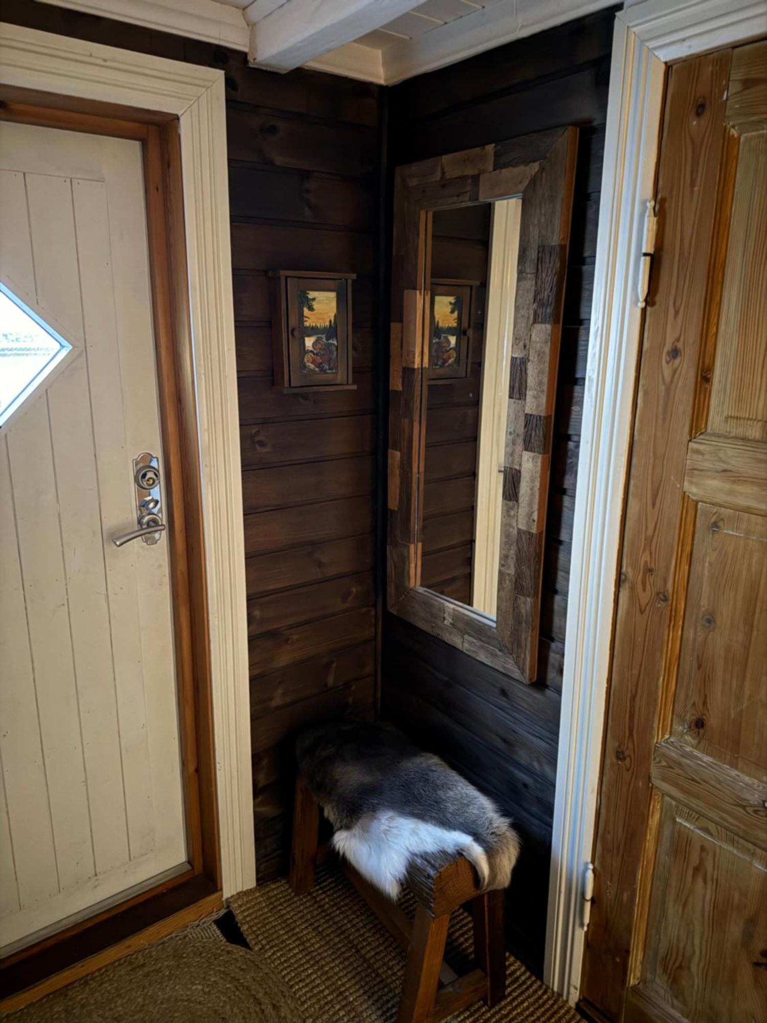 Unique 200-year Old Tiny House In Old Town Stavanger